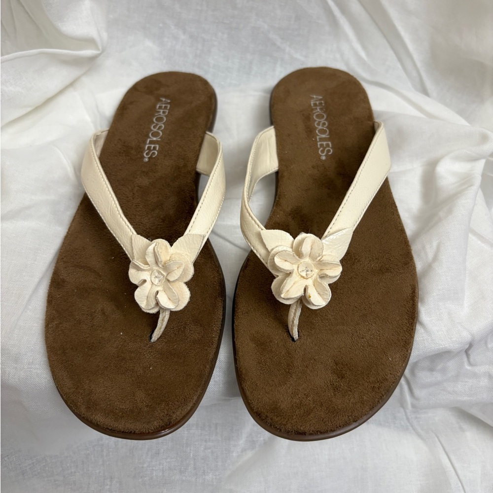 AEROSOLES Cream and Brown Sandals with Floral Detail